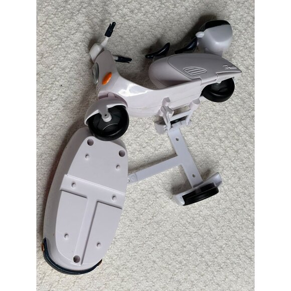 Bratz Lil Mini White 2 Seater Vespa Scooter Sidecar 6" Long Rare 2002 Toy girl - Picture 3 of 10